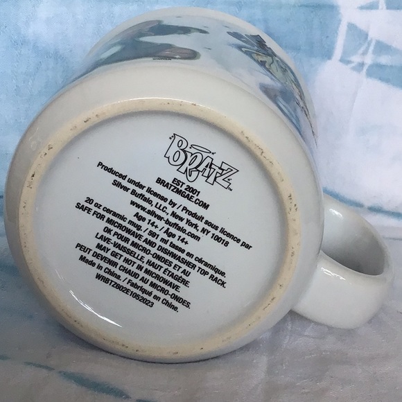 BRATZ Mug - Picture 5 of 6